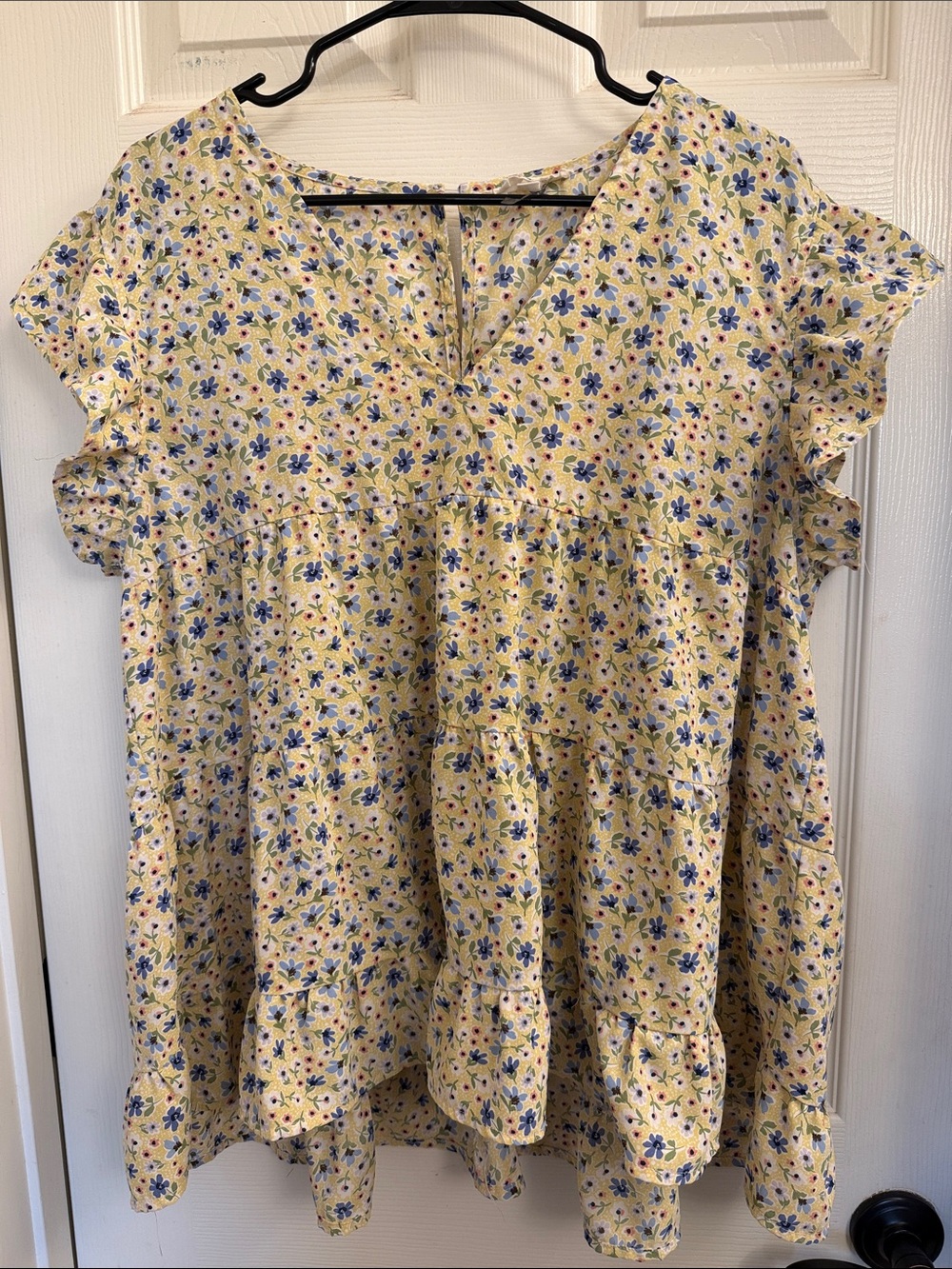 Yellow floral flowy blouse